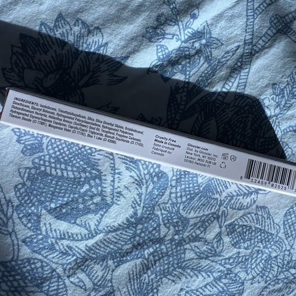 Glossier Skywash Eyeshadow in Pool - Picture 2 of 5